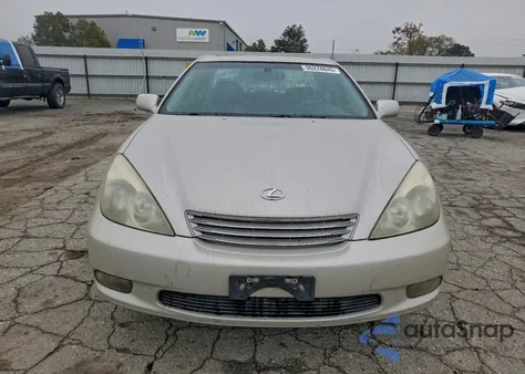2002 Lexus Es 300 z USA, uszkodzony, nr VIN JTHBF30G120039087